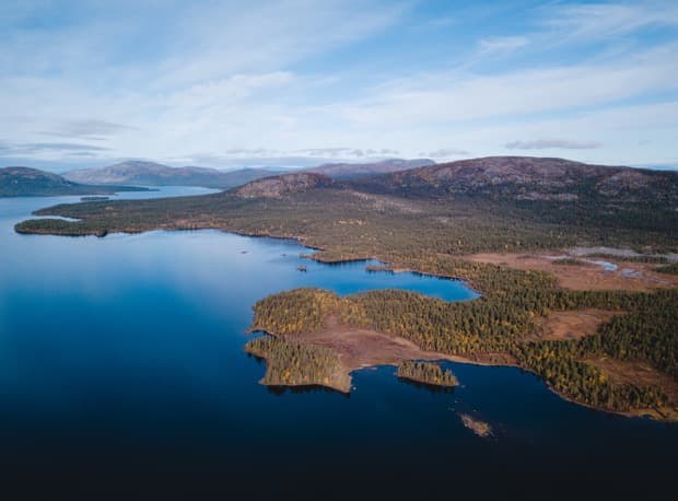 aratj Råvvåive är ett stort oskyddat gammelskogsområde, öster om Pärlälvsreservatet, norr om ...