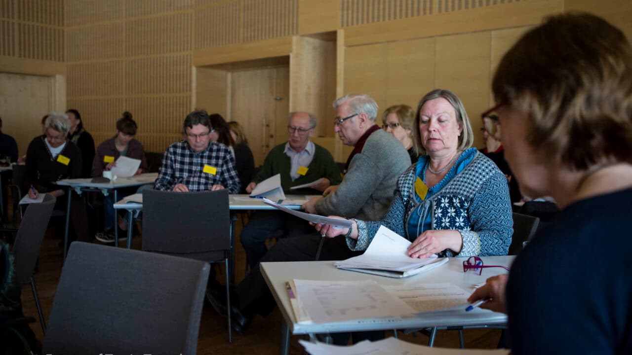 Söndagen ägnades framför allt åt mer formella stämmorförhandlingar. Jokkmokks ombud Gun-Marie ...