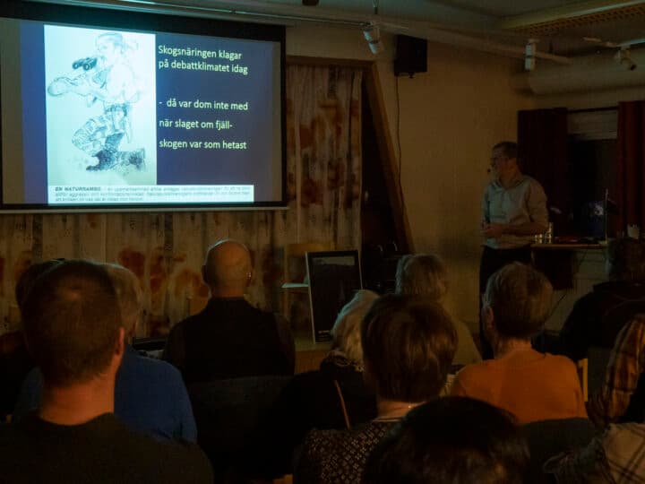 Ulf von Sydow berättar om sin tid som naturskydddsföreningens stridbare riksordförande. Han visade ...